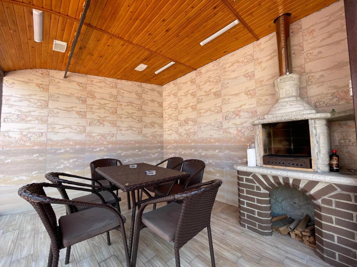 Villa Aeroport Розовый Дом Κισινάου Εξωτερικό φωτογραφία